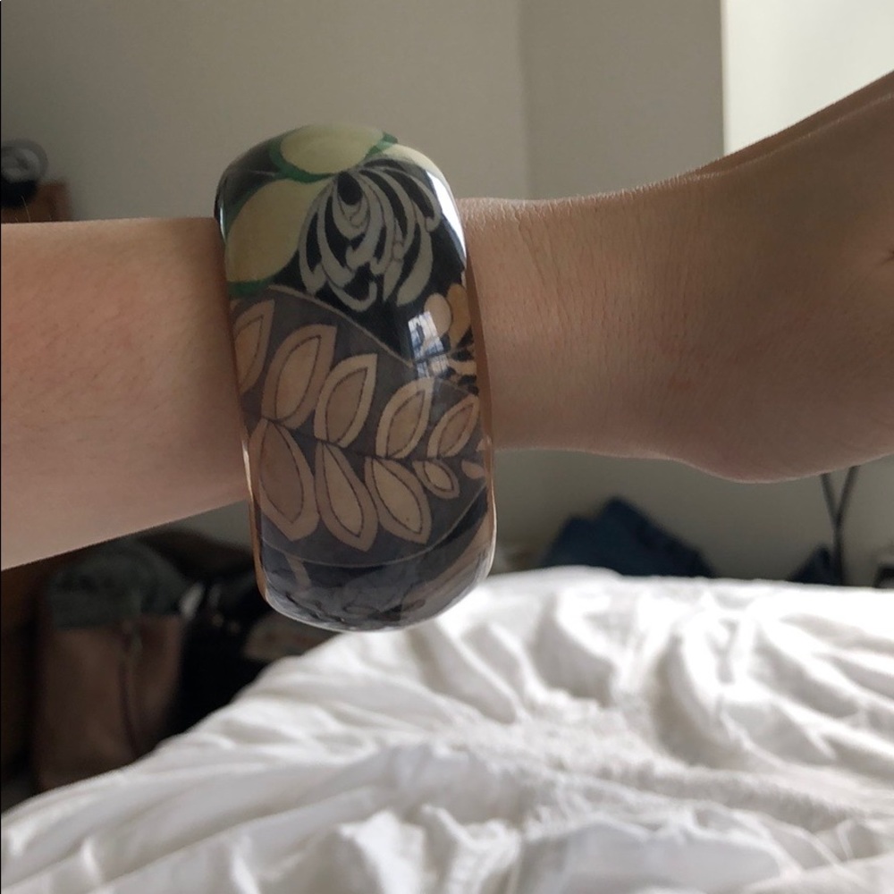🤍 Zara - Large patterned bangle - Picture 2 of 6